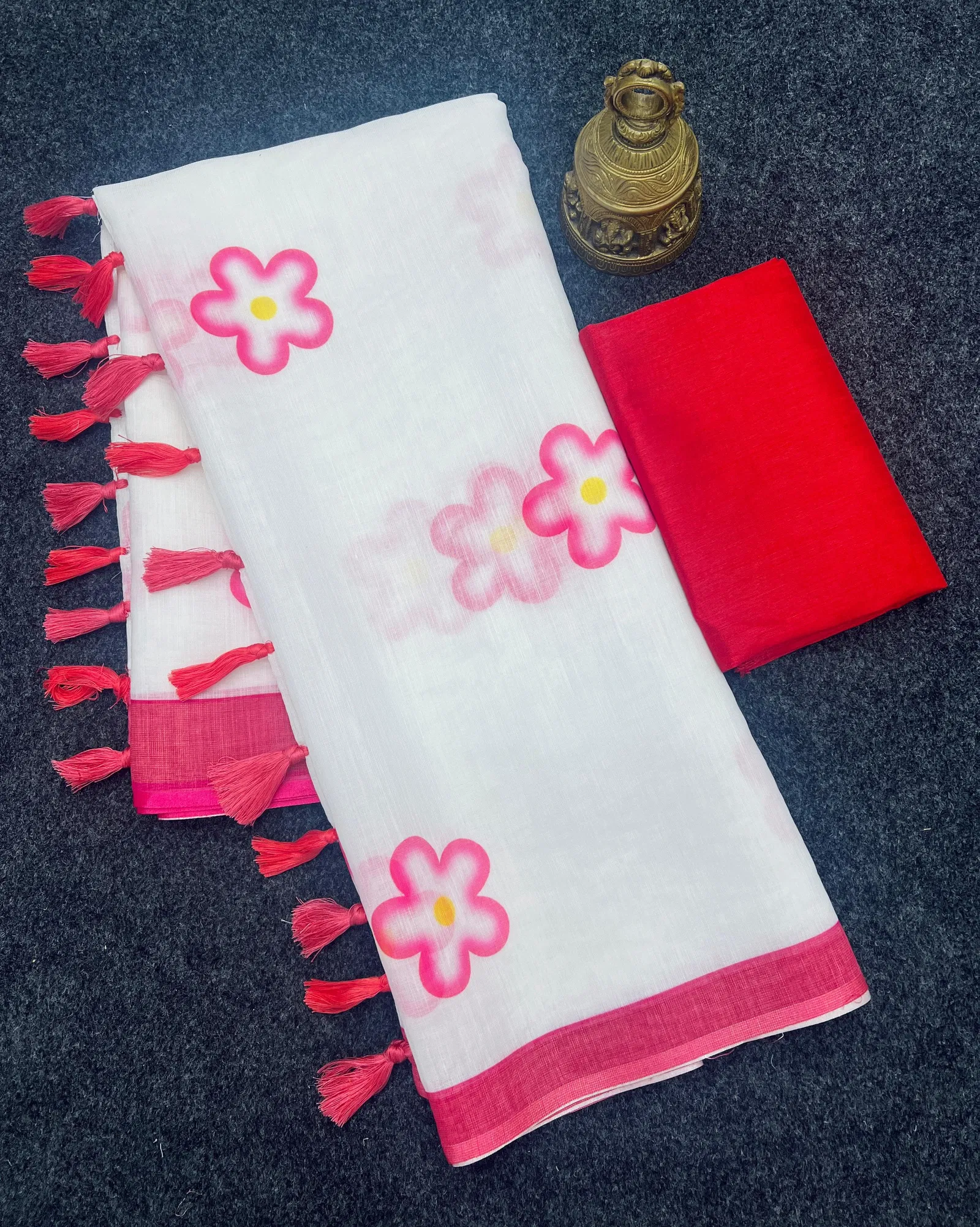 MG558 Plain Linen Digital Printed Daily Wear Saree Wholesale Market In Surat